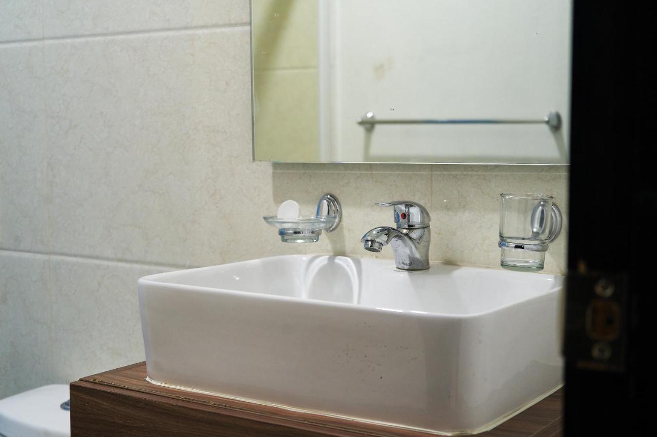 Nora Downtown Hotel Гуадалахара Екстериор снимка